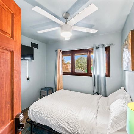Compact, Comfortable And Cozy Too Anchorage Exterior photo